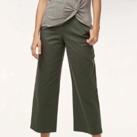 Aritzia The Group by Babaton Olive Green Walsh Wide Leg Pant size 6 women’s - Picture 1 of 11